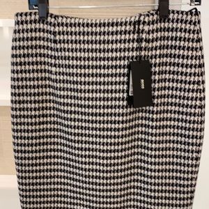 New wool and silk skirt